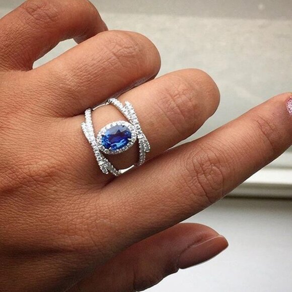 ✨ Trendy Fashion Cross Oval Royal Blue Zircon Rings for Women, EVGG1249 - Picture 4 of 5